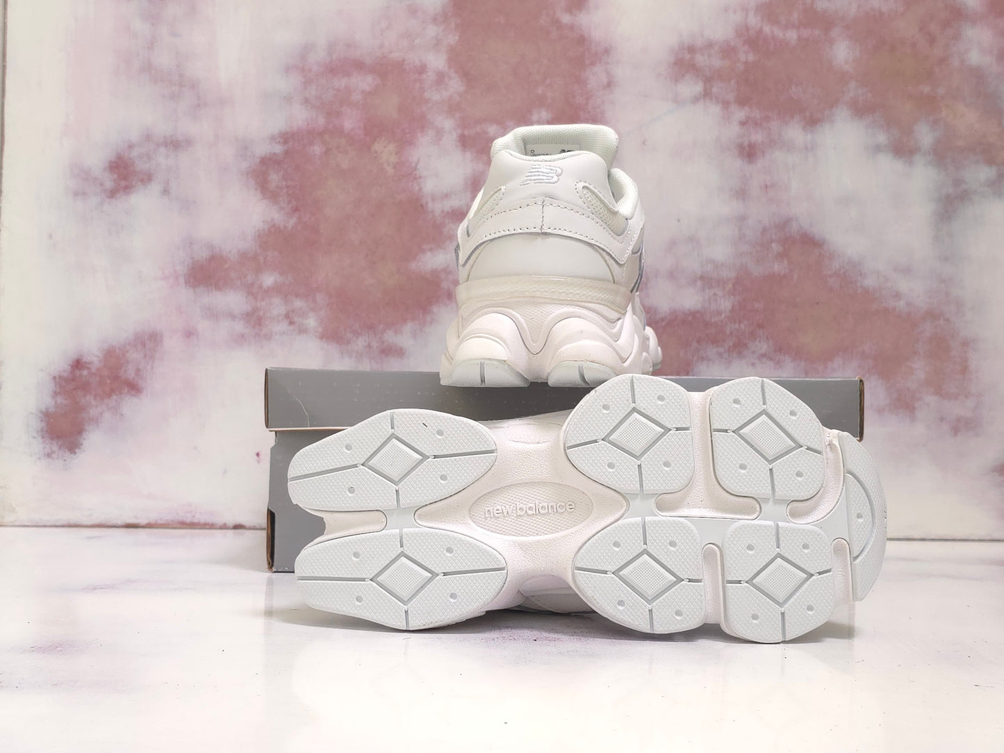 NW BALANCE 9060 TRIPLE WHITE