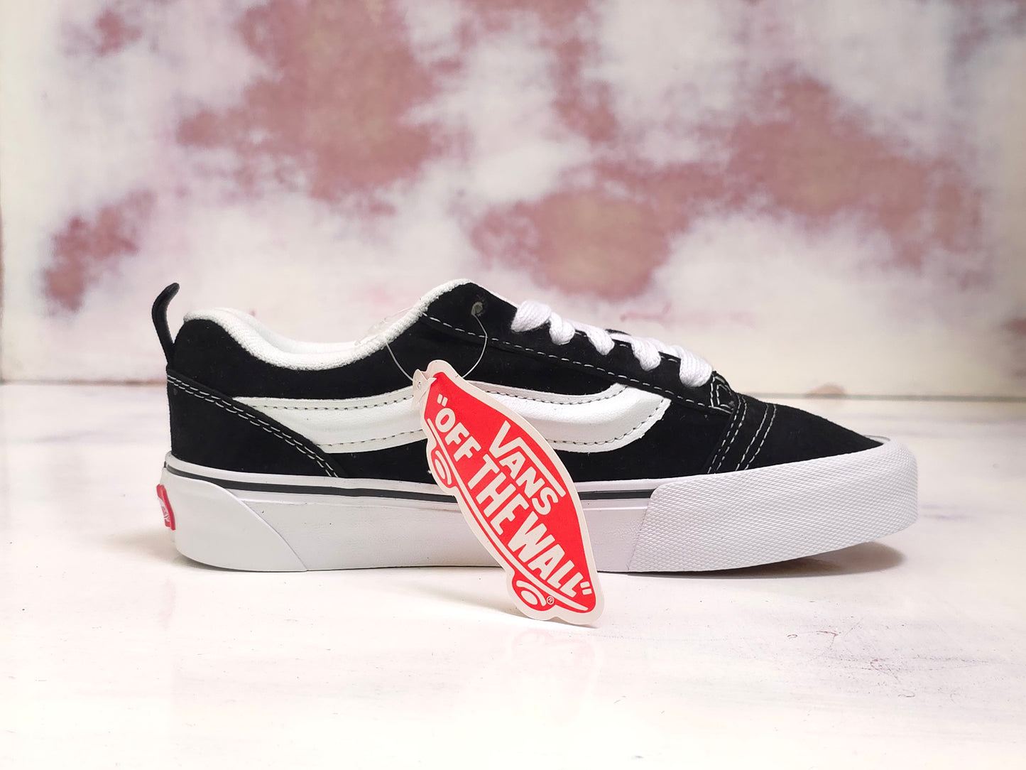 VNS VANSS K NU SCHOOL NEGRO BLANCO