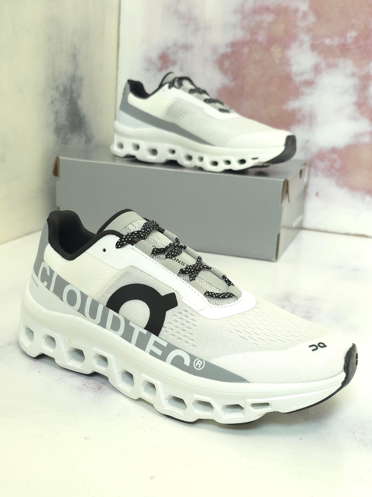 0N Cloudmonster blanco