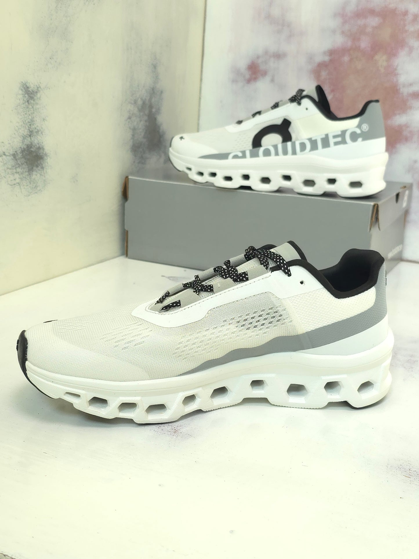 0N Cloudmonster blanco