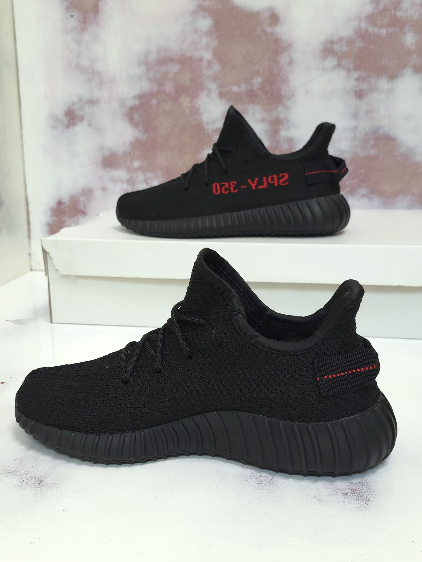 ADDS YZY 350 BREED NEGRO ROJO