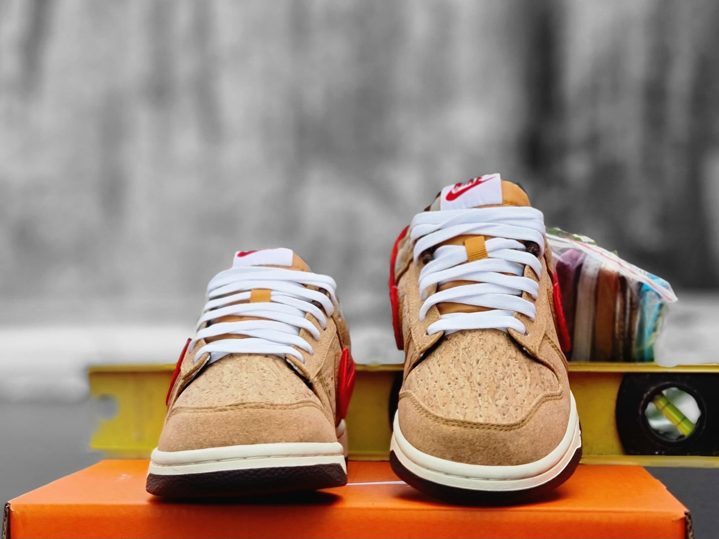 NKE SB DUNK LOW CLOT CORK 20TH