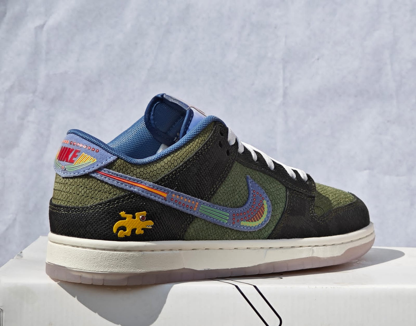 NKE DUNK LOW SIEMPRE FAMILIA