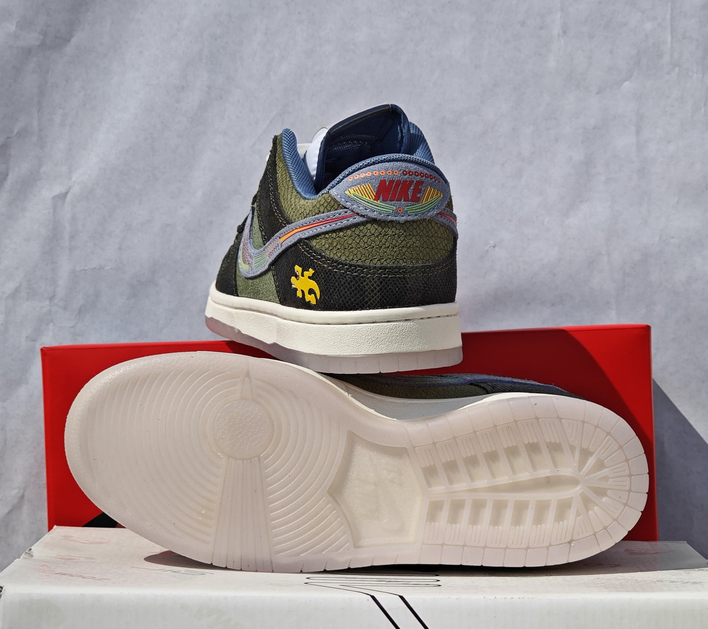 NKE DUNK LOW SIEMPRE FAMILIA