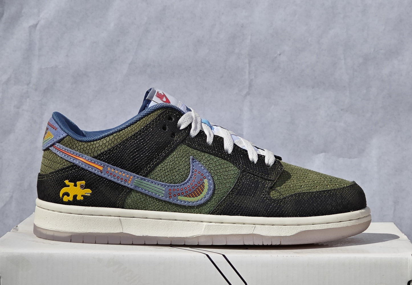 NKE DUNK LOW SIEMPRE FAMILIA