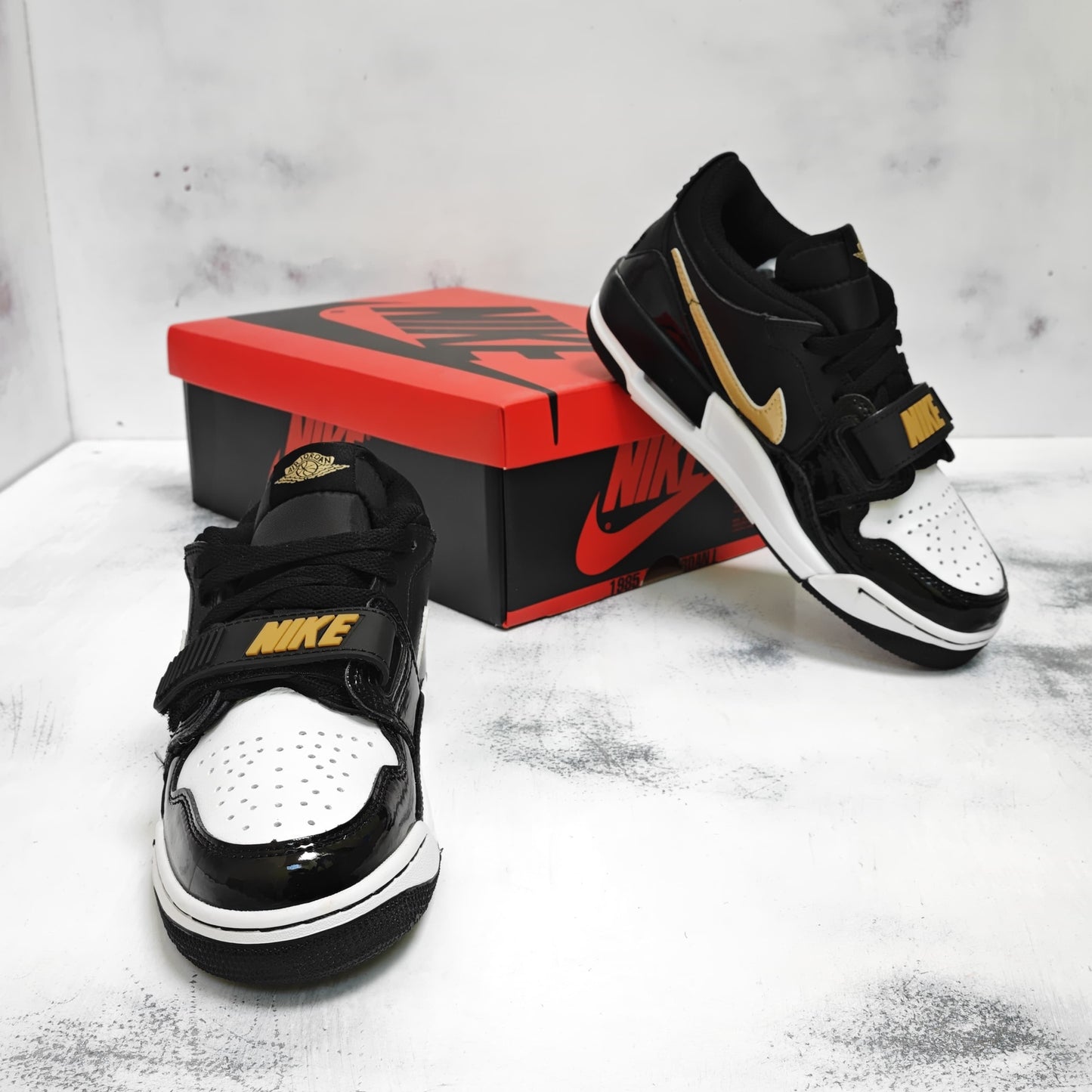 JRDN LEGACY LOW BLACK GOLD