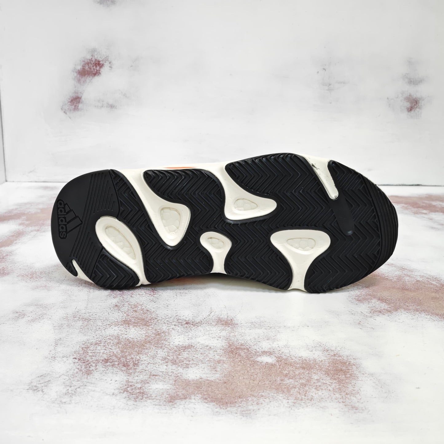 ADDS YEEZY YZY 700 RUNNER