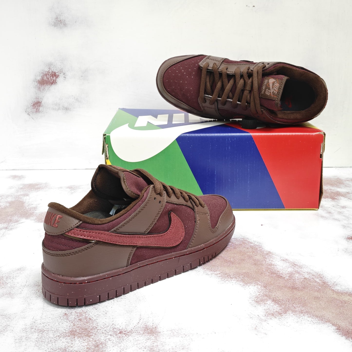 NKE SB DUNK LOW PRO CITY OF LOVE