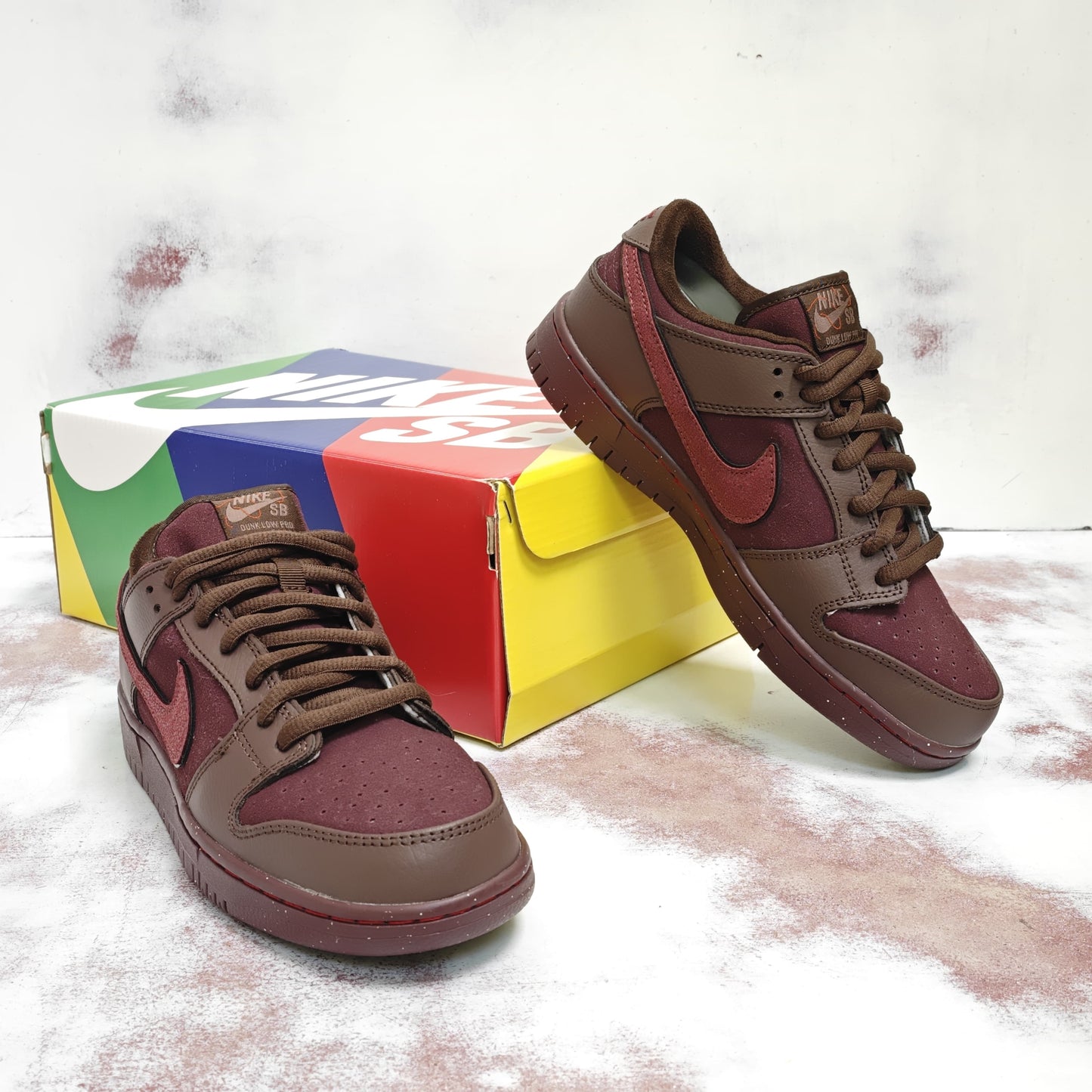NKE SB DUNK LOW PRO CITY OF LOVE
