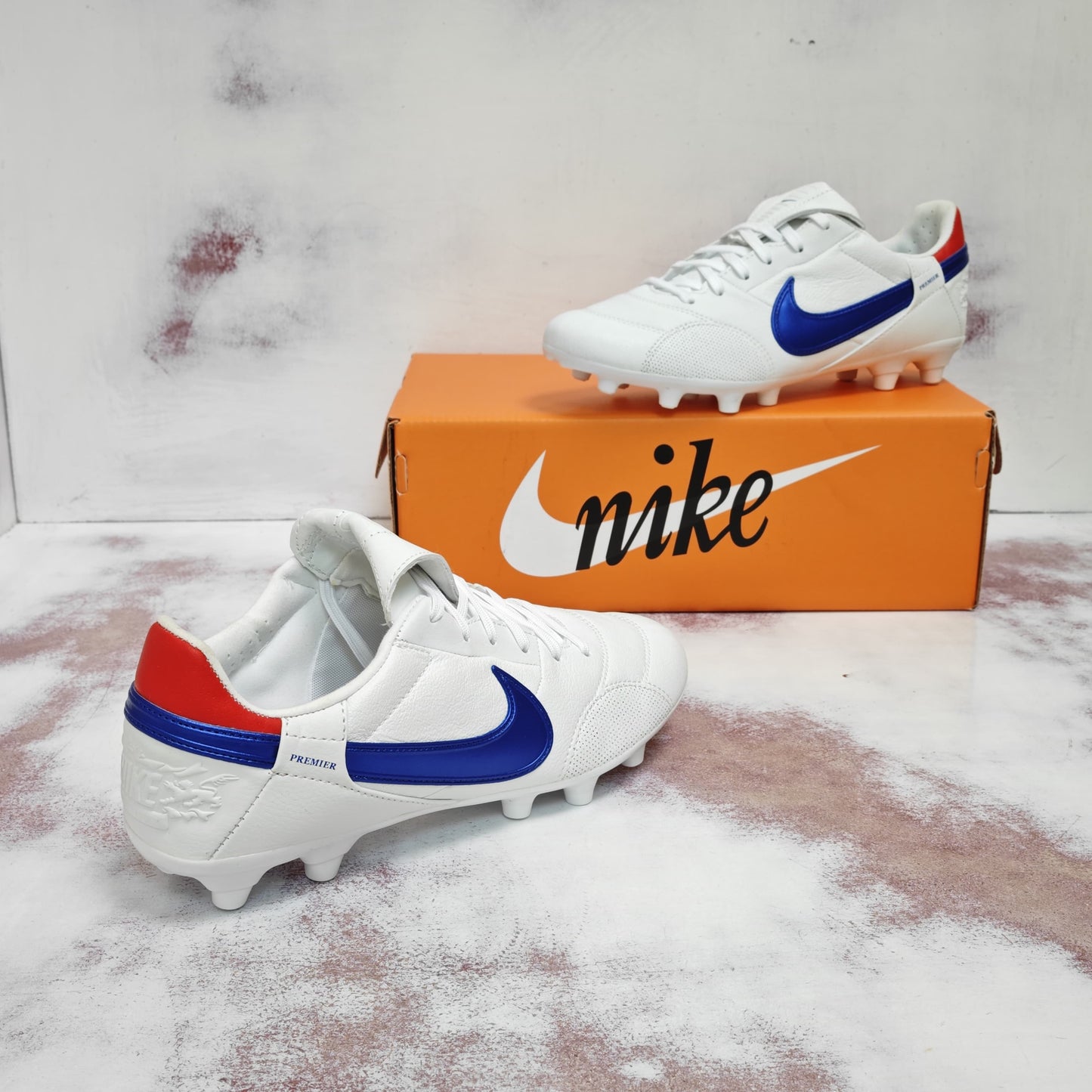 NKE TACOS TIEMPO PREMIER 3 WHITE BLUE RED
