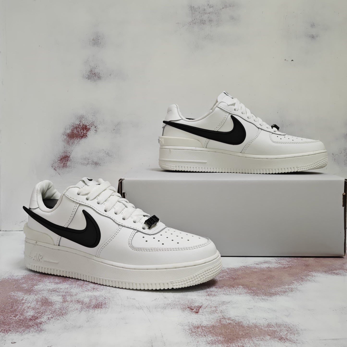 NKE FORCE LOW AMBUSH WHITE & BLACK