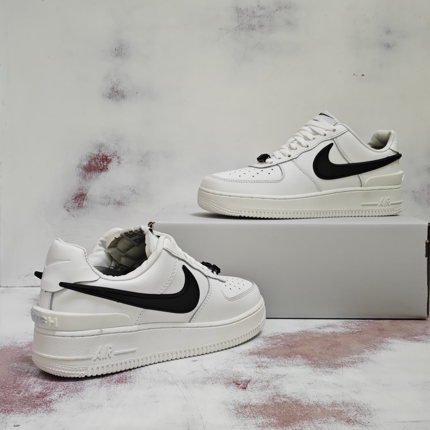 NKE FORCE LOW AMBUSH WHITE & BLACK