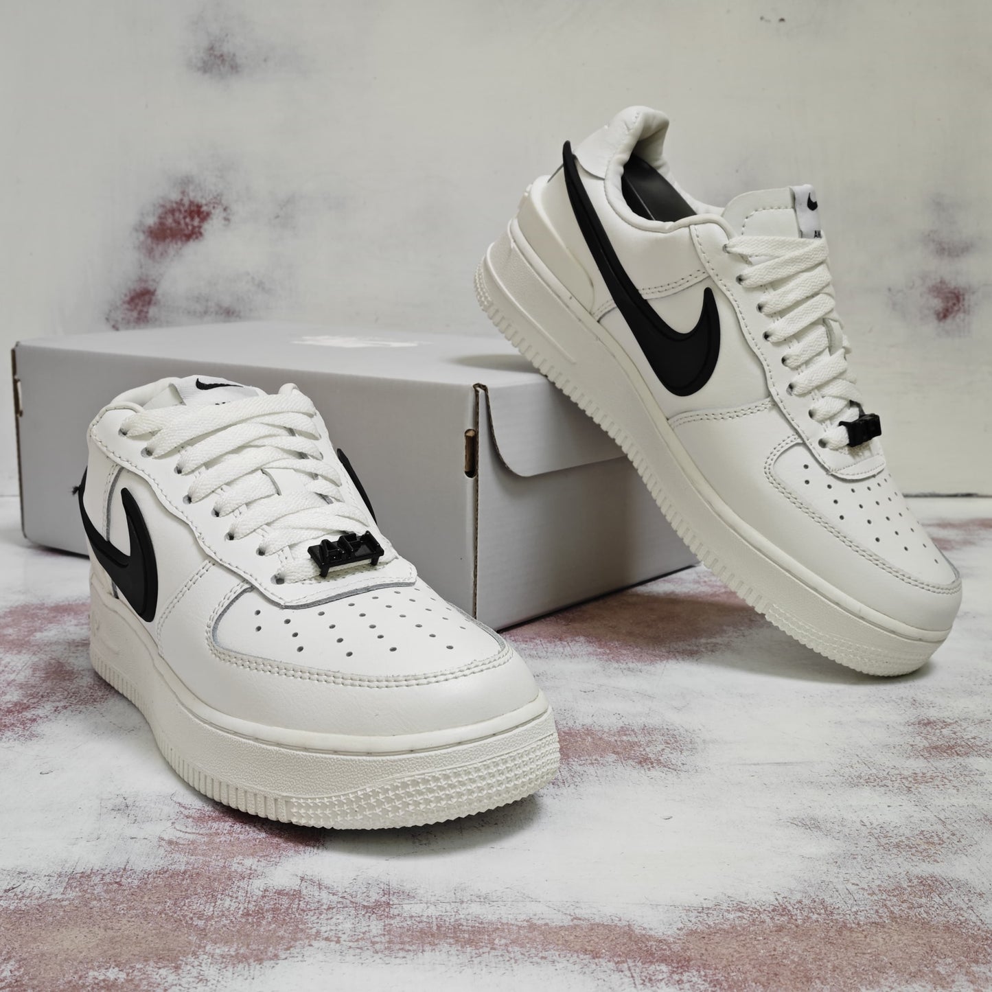 NKE FORCE LOW AMBUSH WHITE & BLACK