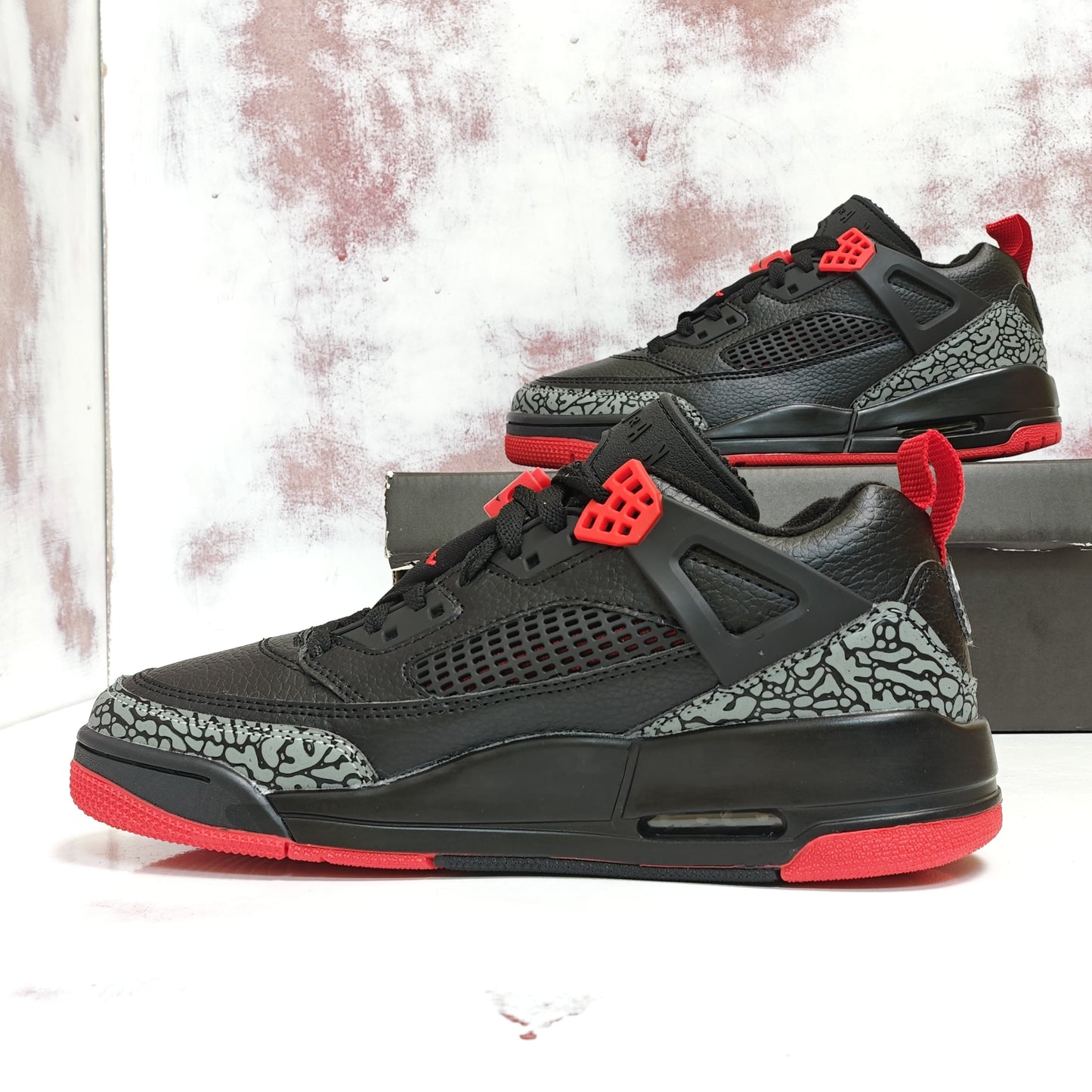 JRDN SPIZIKE LOW BRED