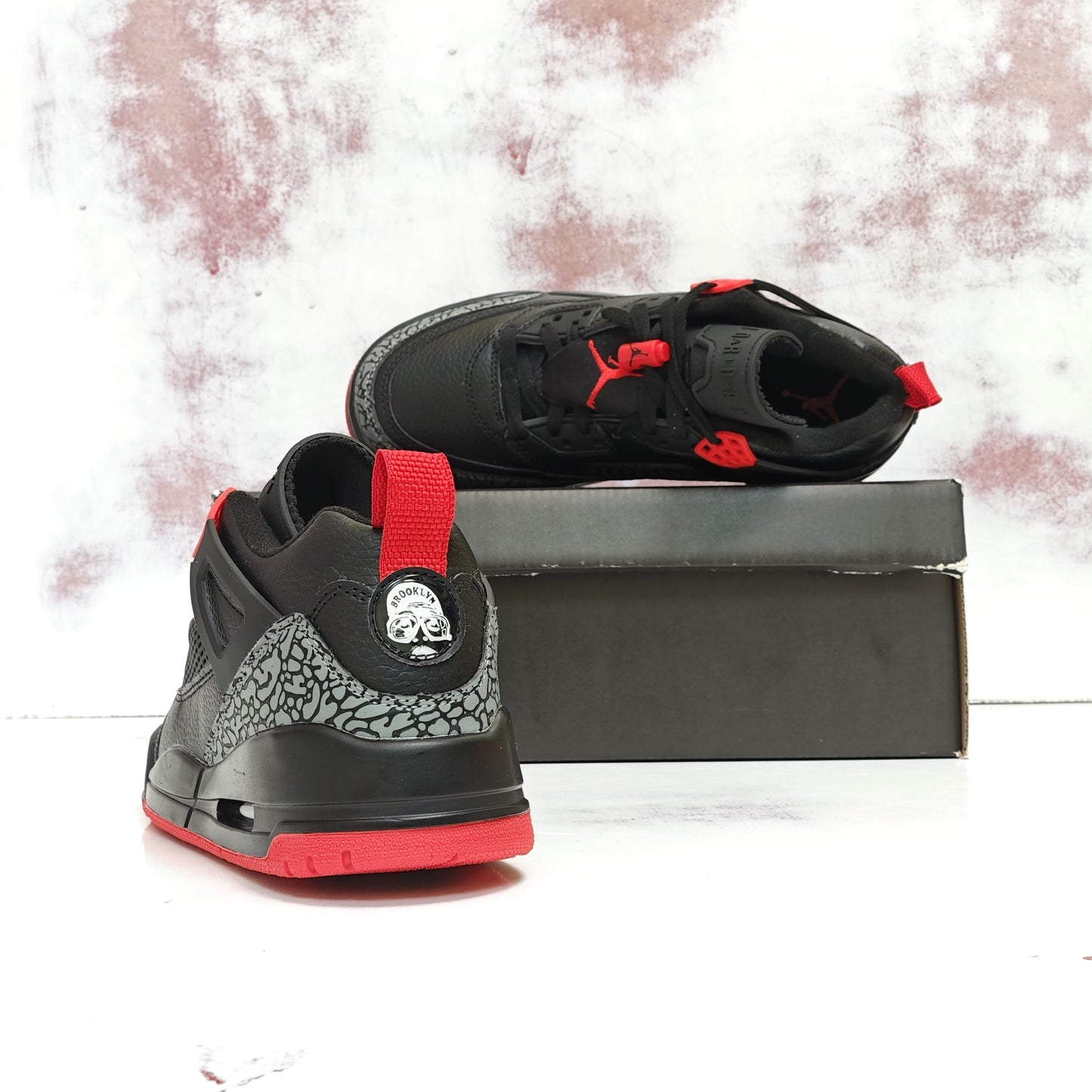 JRDN SPIZIKE LOW BRED
