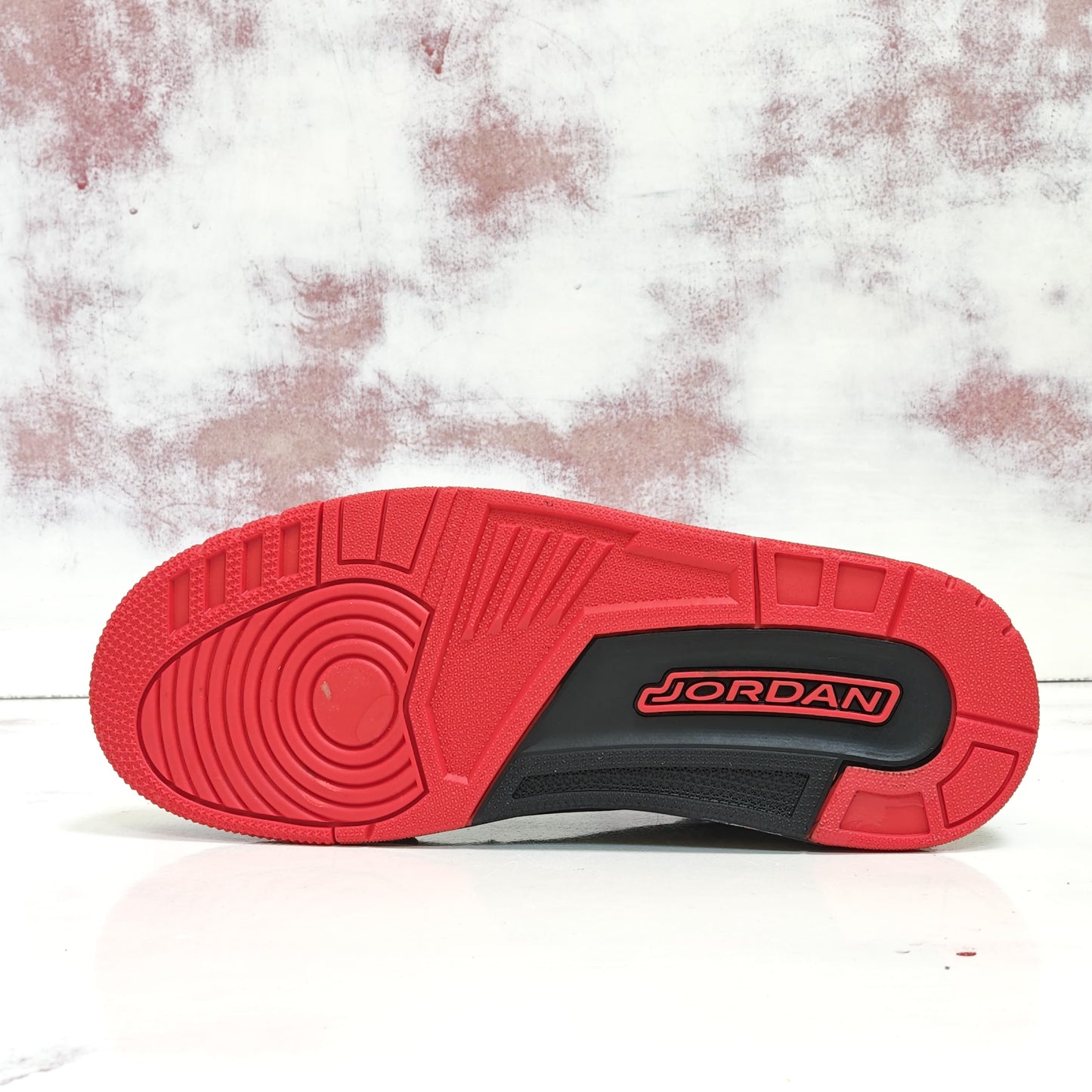 JRDN SPIZIKE LOW BRED