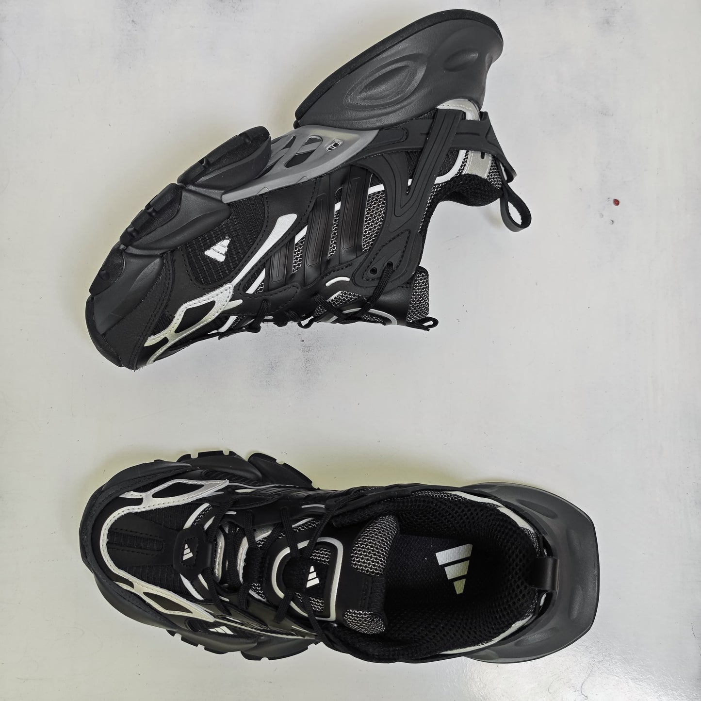 ADDS VENTO DELUXE BLACK