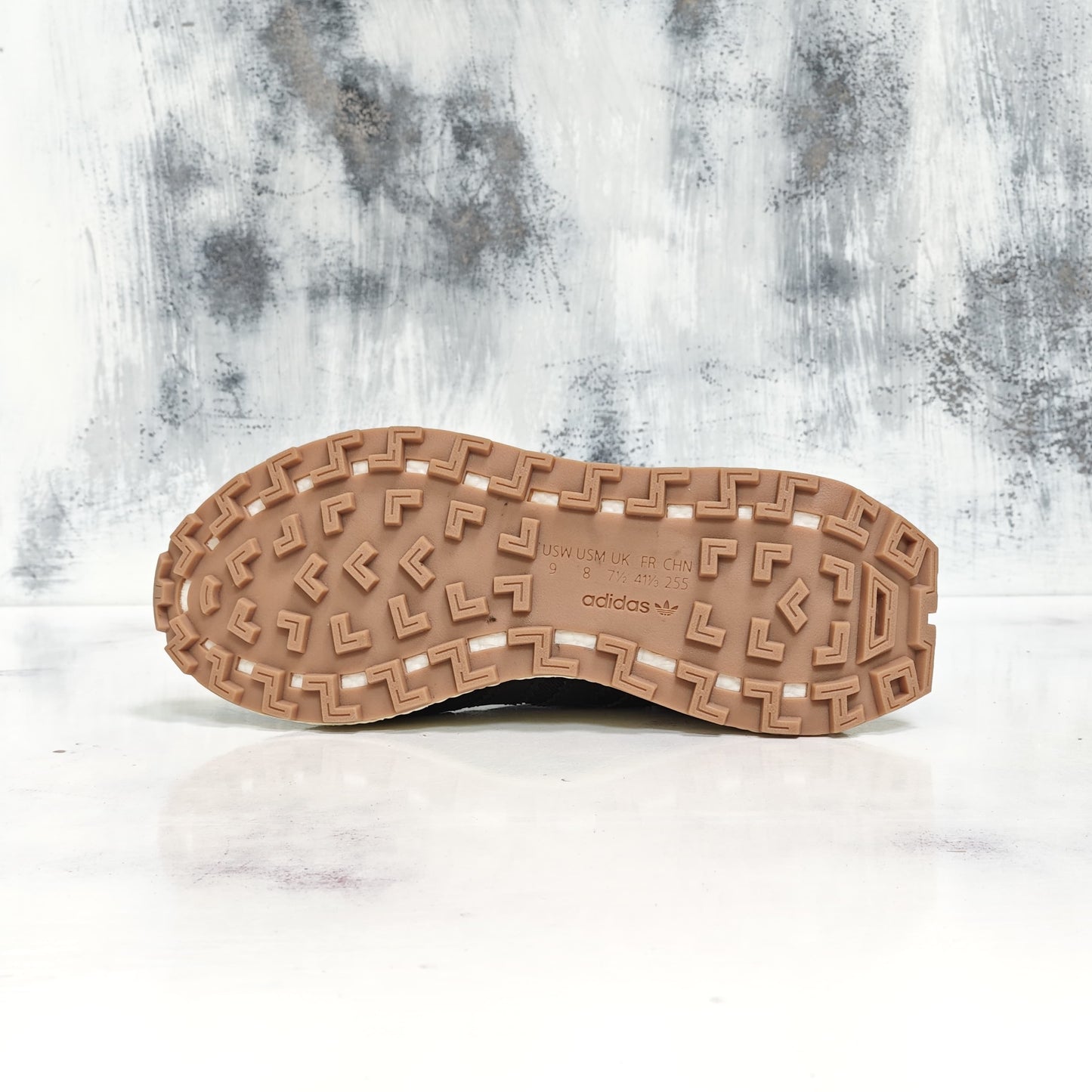 ADDS RETROPY E5 BLACK GUM