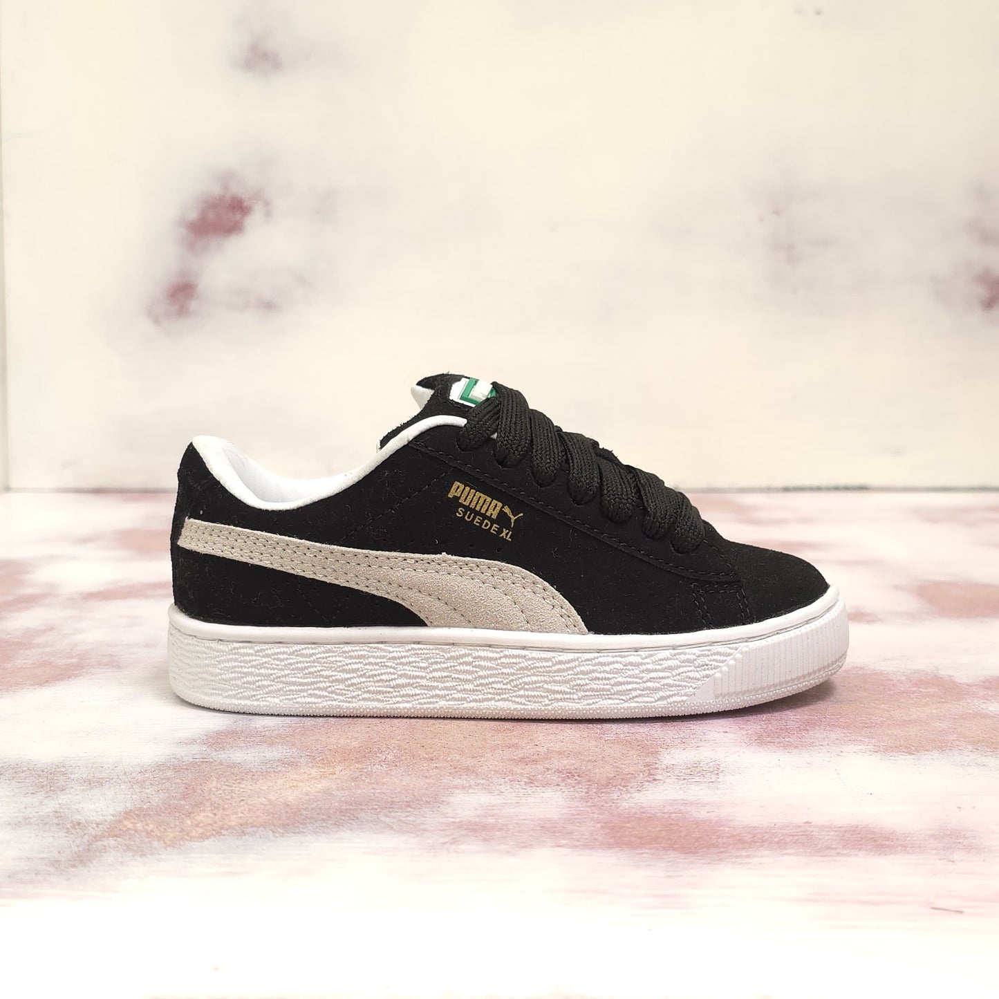 PMA SUEDE XLG BLACK & WHITE KIDS
