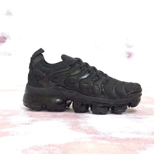 NKE AIR VAPORMAX PLUS BLACK vm