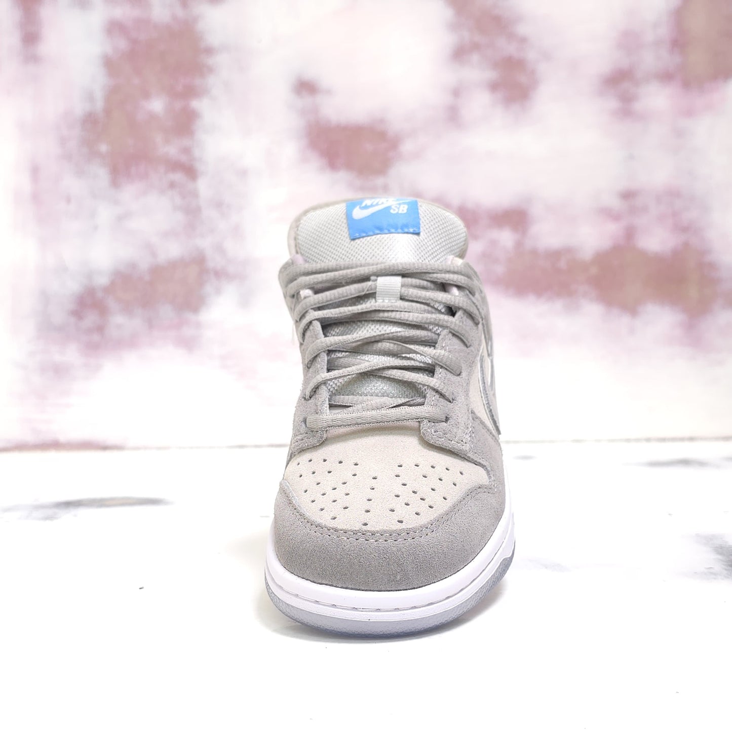 NKE SB WHITE LOBSTER