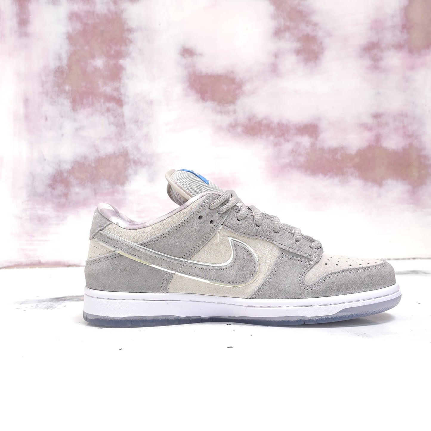 NKE SB WHITE LOBSTER