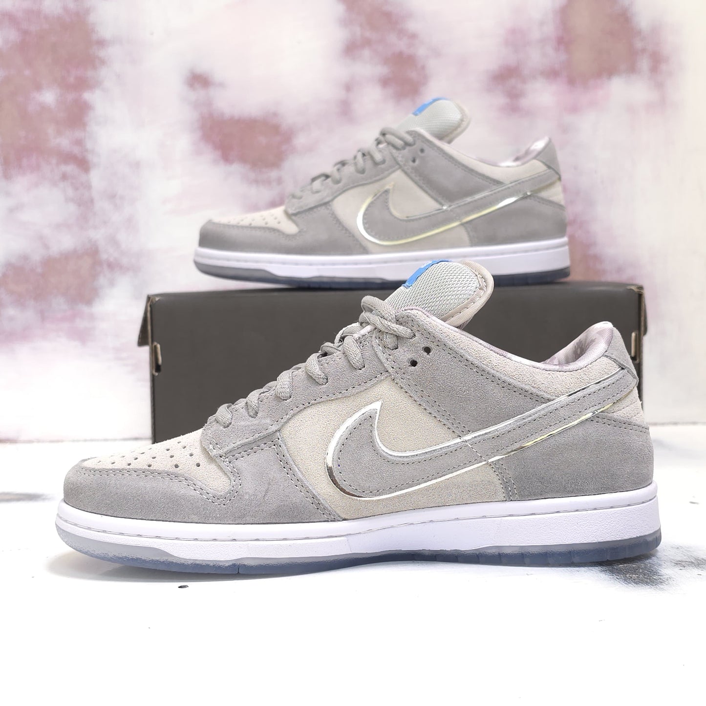 NKE SB WHITE LOBSTER