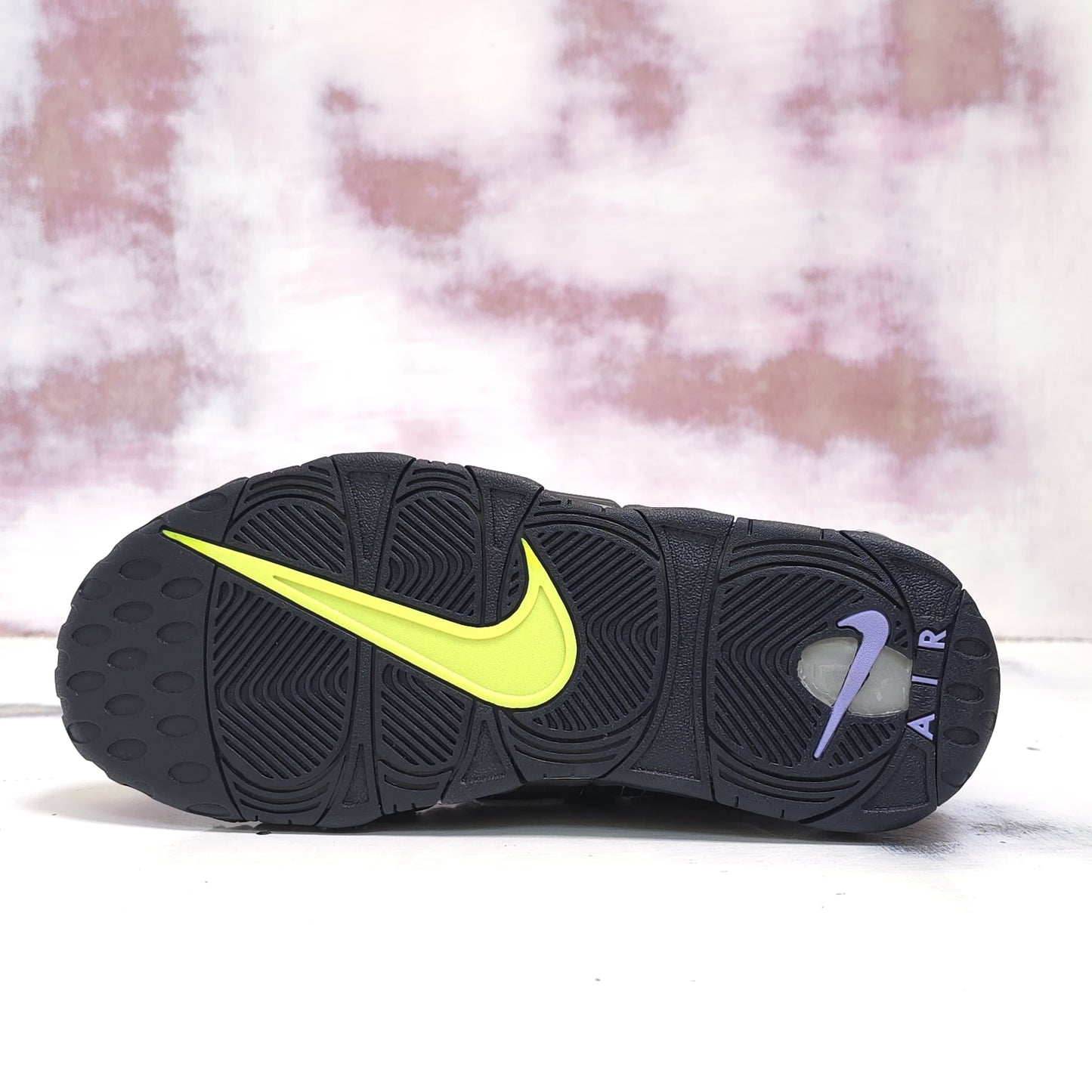 NKE UPTEMPO PIPEN DENIM