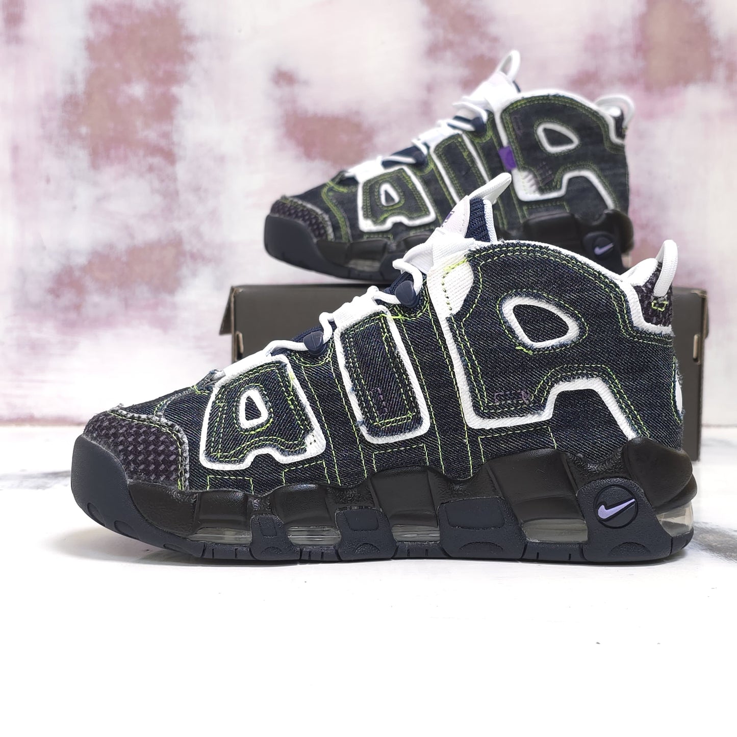 NKE UPTEMPO PIPEN DENIM