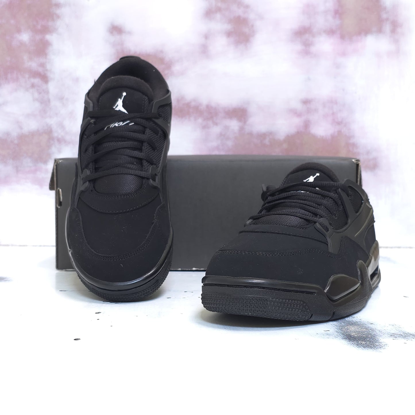 JRDN AIR RETRO 4 LOW 4RM BLACKOUT