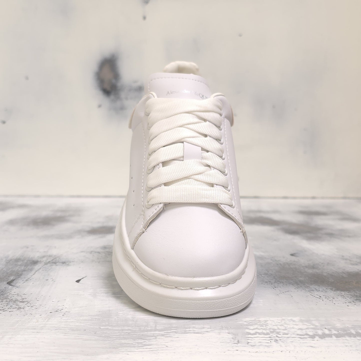 ALEXANDERR MC QUEEN OG WHITE AND BLACK