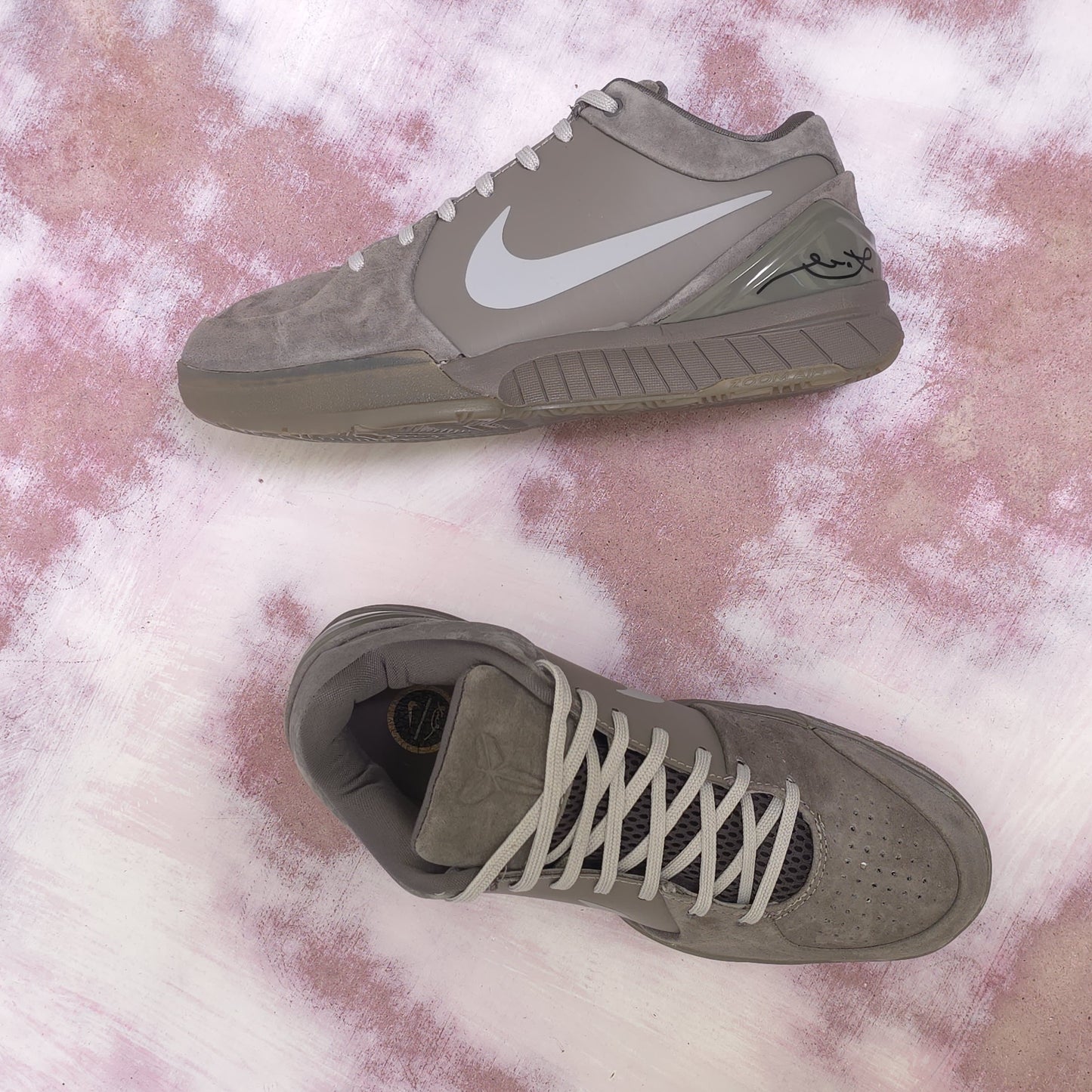 NKE ZOOM KOBE 4 FADE TO BLACK MAMBA