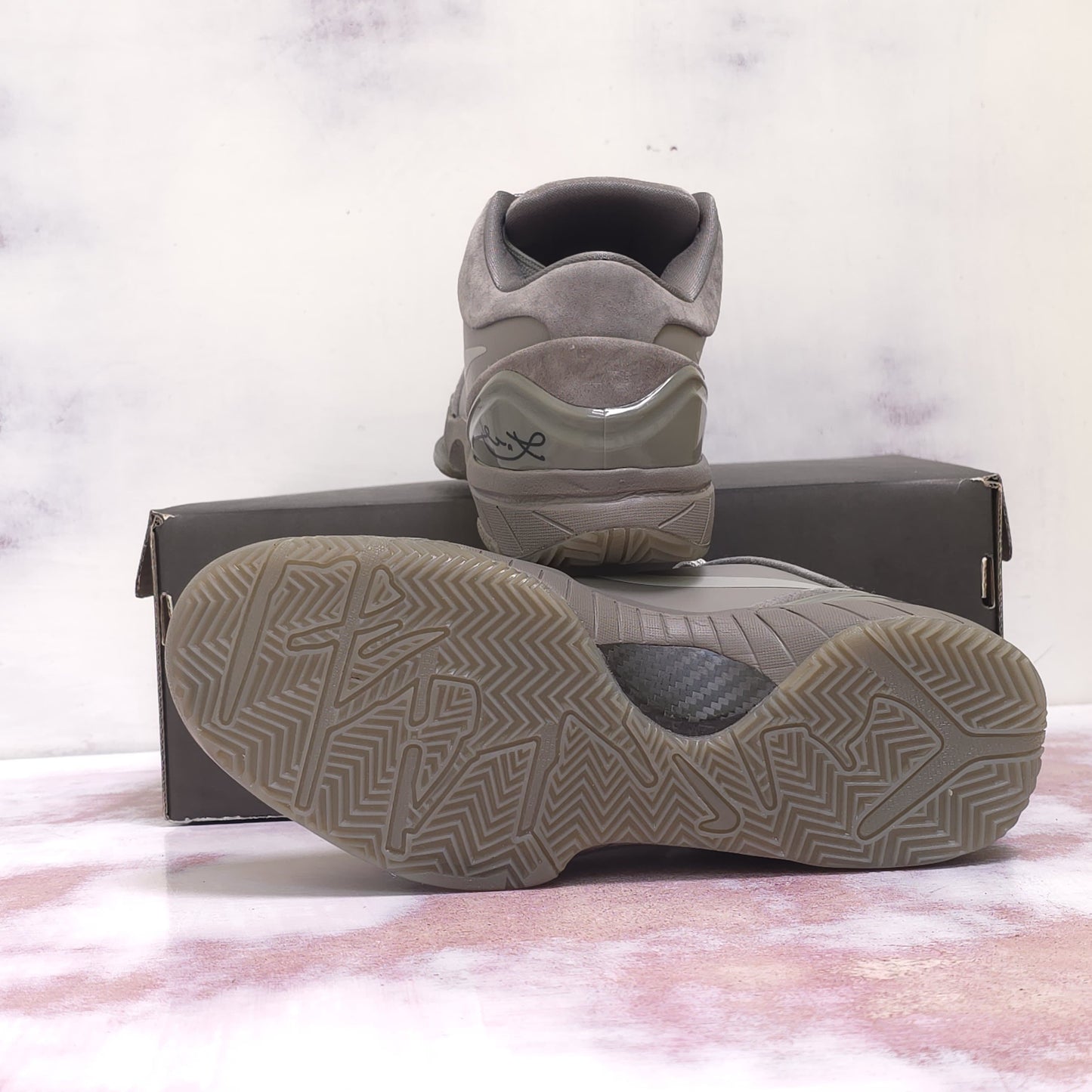 NKE ZOOM KOBE 4 FADE TO BLACK MAMBA