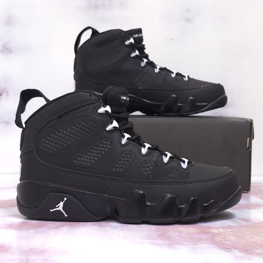 JRDN RETRO 9 BLACKCAT