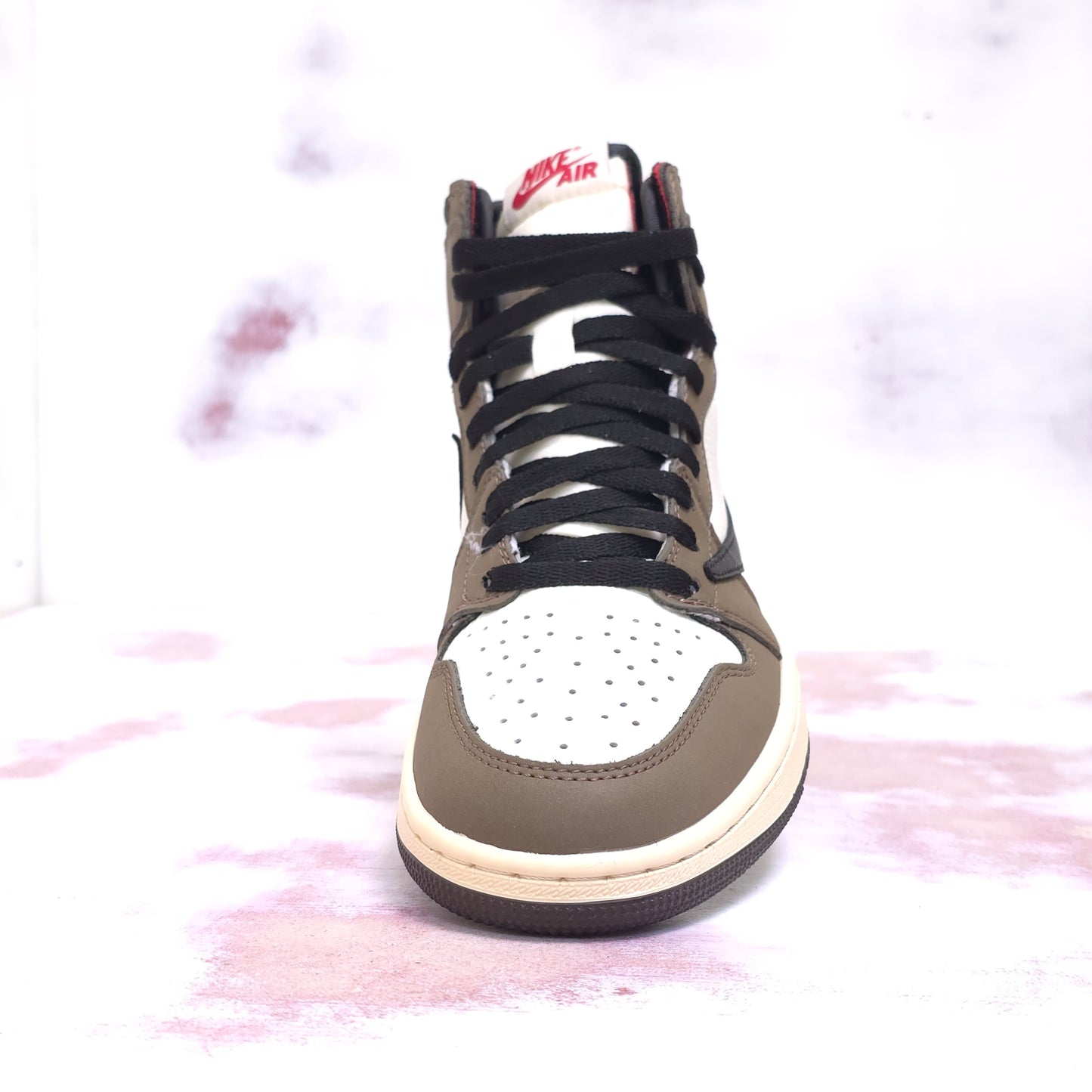 JRDN RETRO 1 TRAVIS