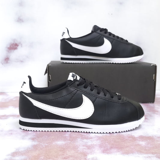 NKE CORTEZ NEGRO BLANCO
