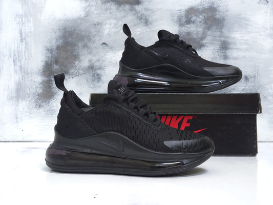 NKE AIRMAX 720 BLACK