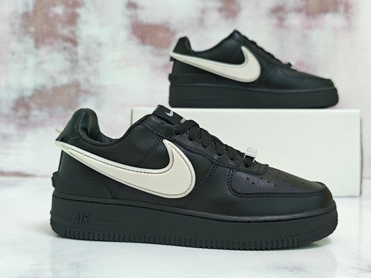 NKE FORCE AMBUSH BLACK