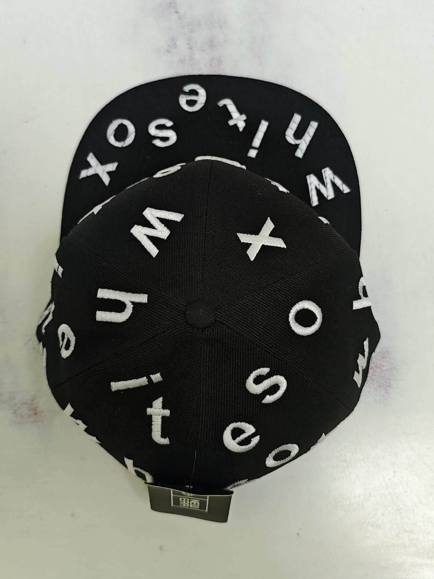 WHITE SOX BLACK TEAM CONFFETTI