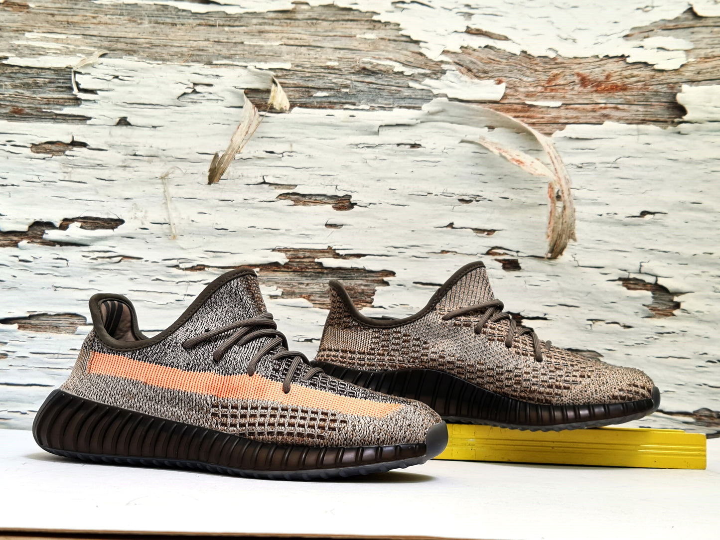 ADDS YZY 350 ASH STONE