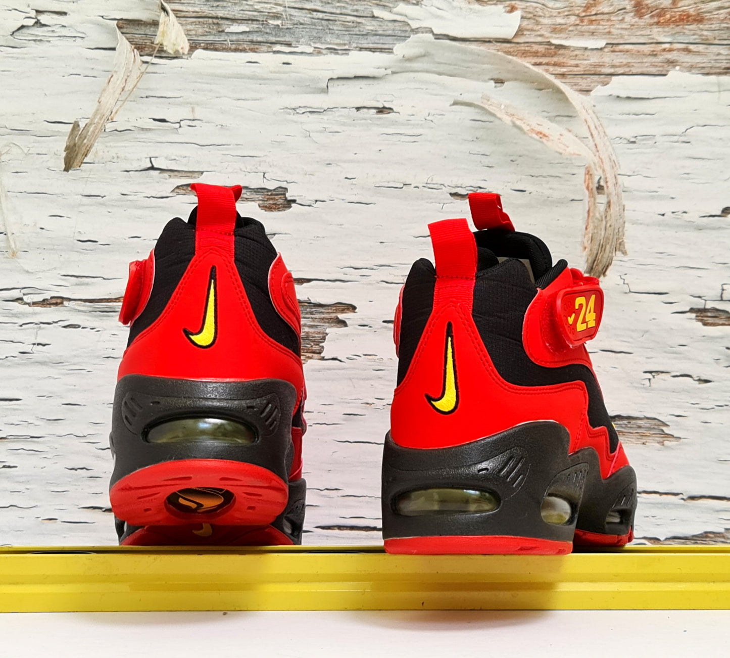 NKE AIR GRIFFEY MAX 1 LASER CRIMSON