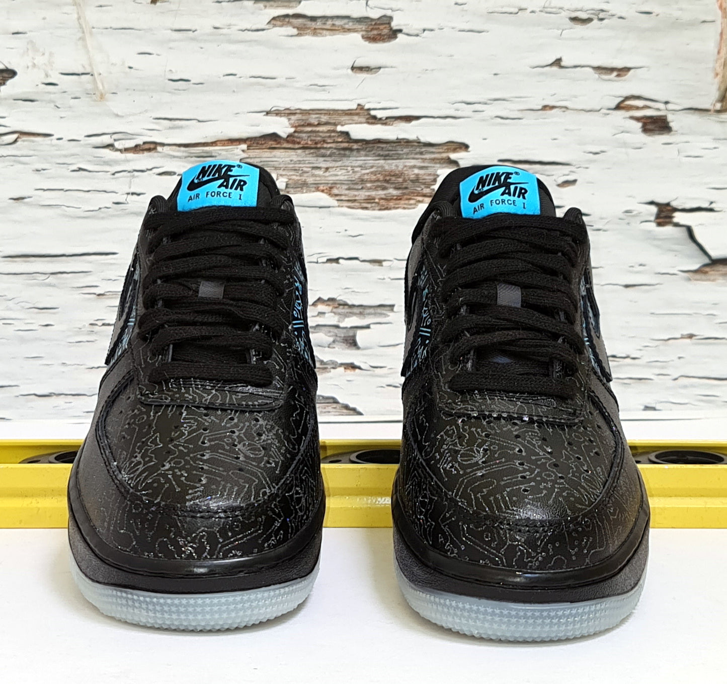 NKE AIR FORCE ONE LOW SPACEJAM COMPUTER