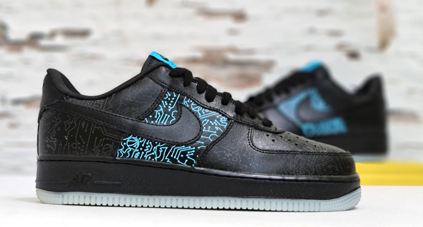 NKE AIR FORCE ONE LOW SPACEJAM COMPUTER