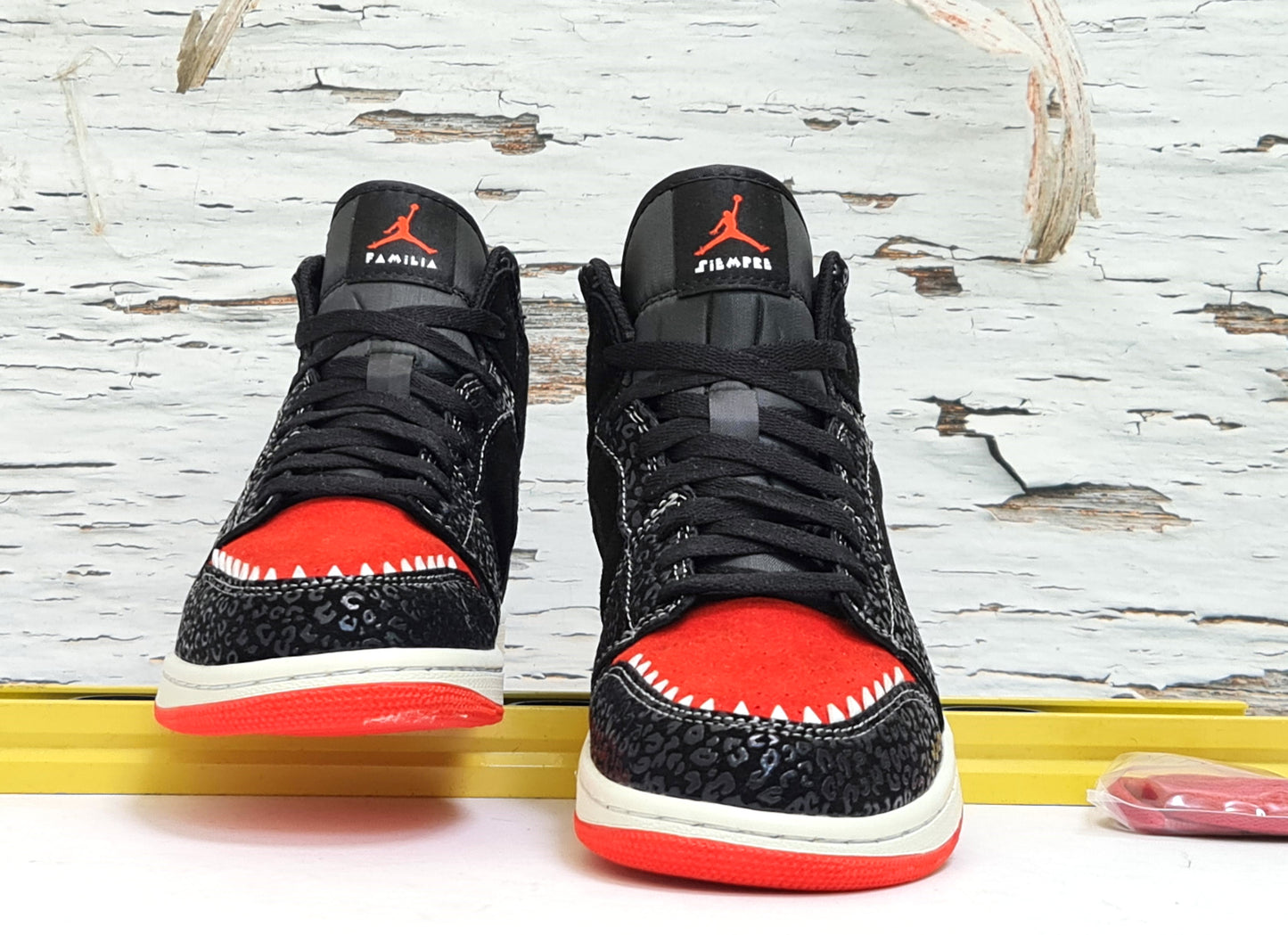 JRDN RETRO 1 SIEMPRE FAMILIA