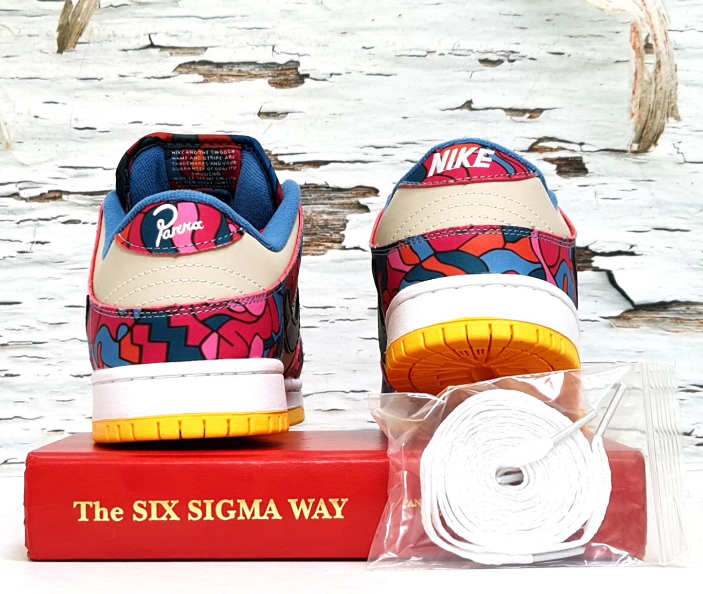 NKE SB PARRA ABSTRACT ART