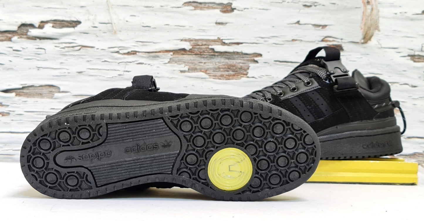 ADDS FORUM LOW BAD BUNNY TRIPLE BLACK