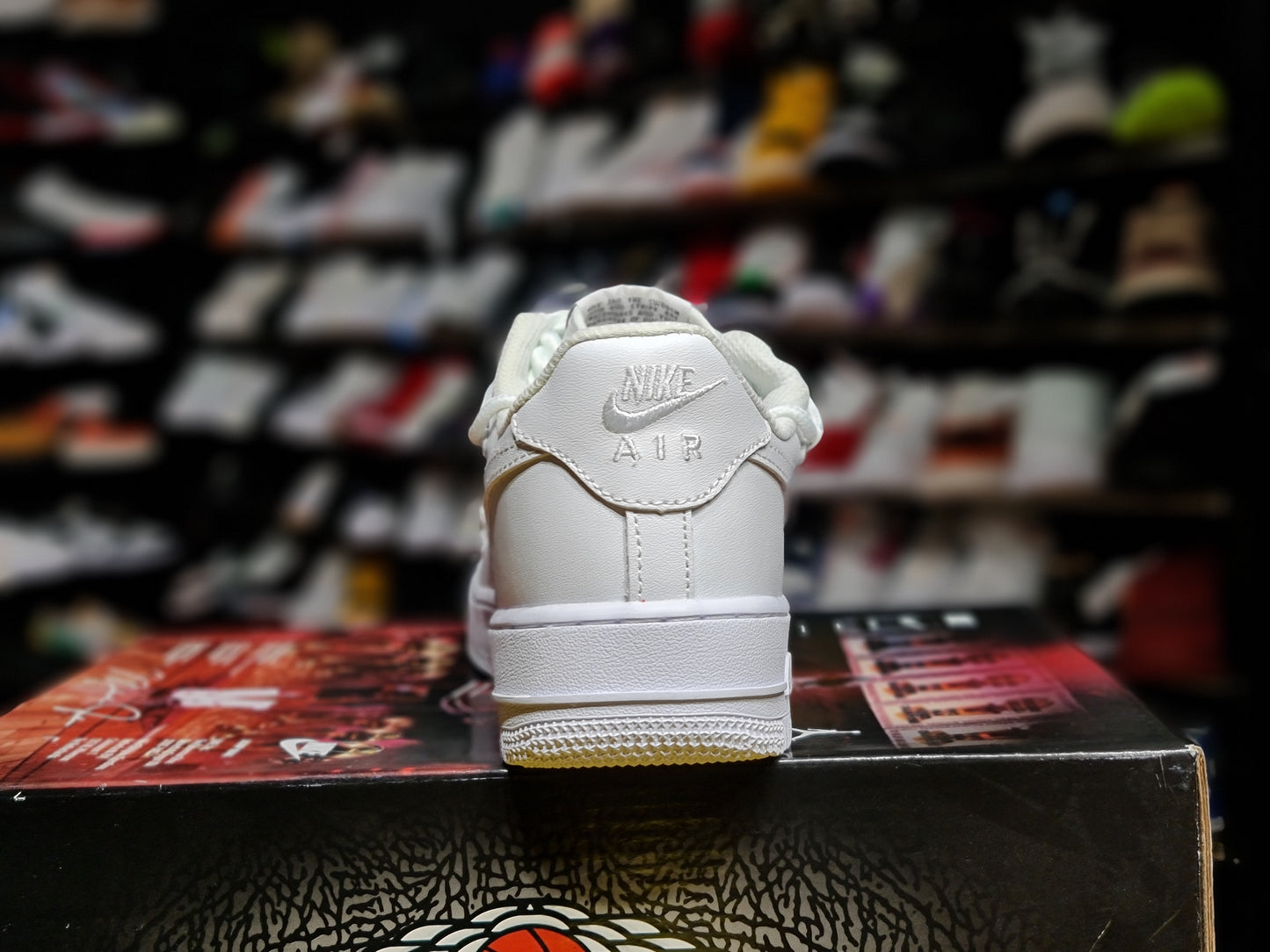 NKE AIR FORCE 1 CUSTOM WHITE
