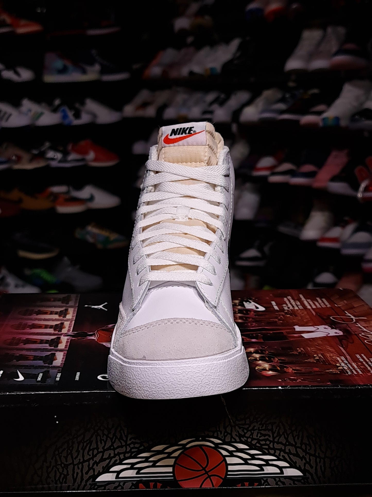 NKE BLAZER MID 77 WHITE BLACK