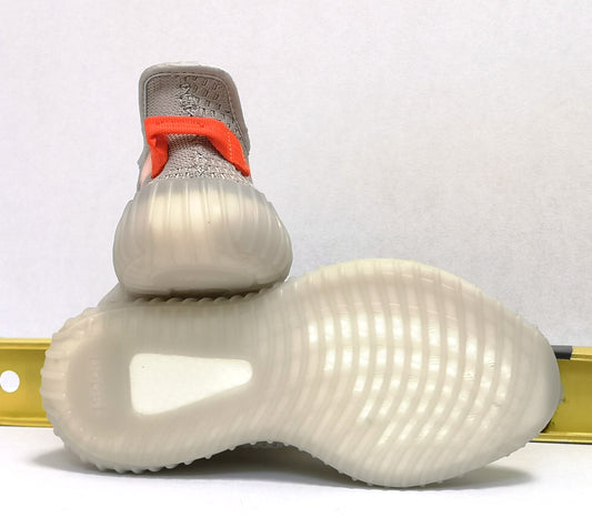 ADDS YZY 350 TAIL LIGHT