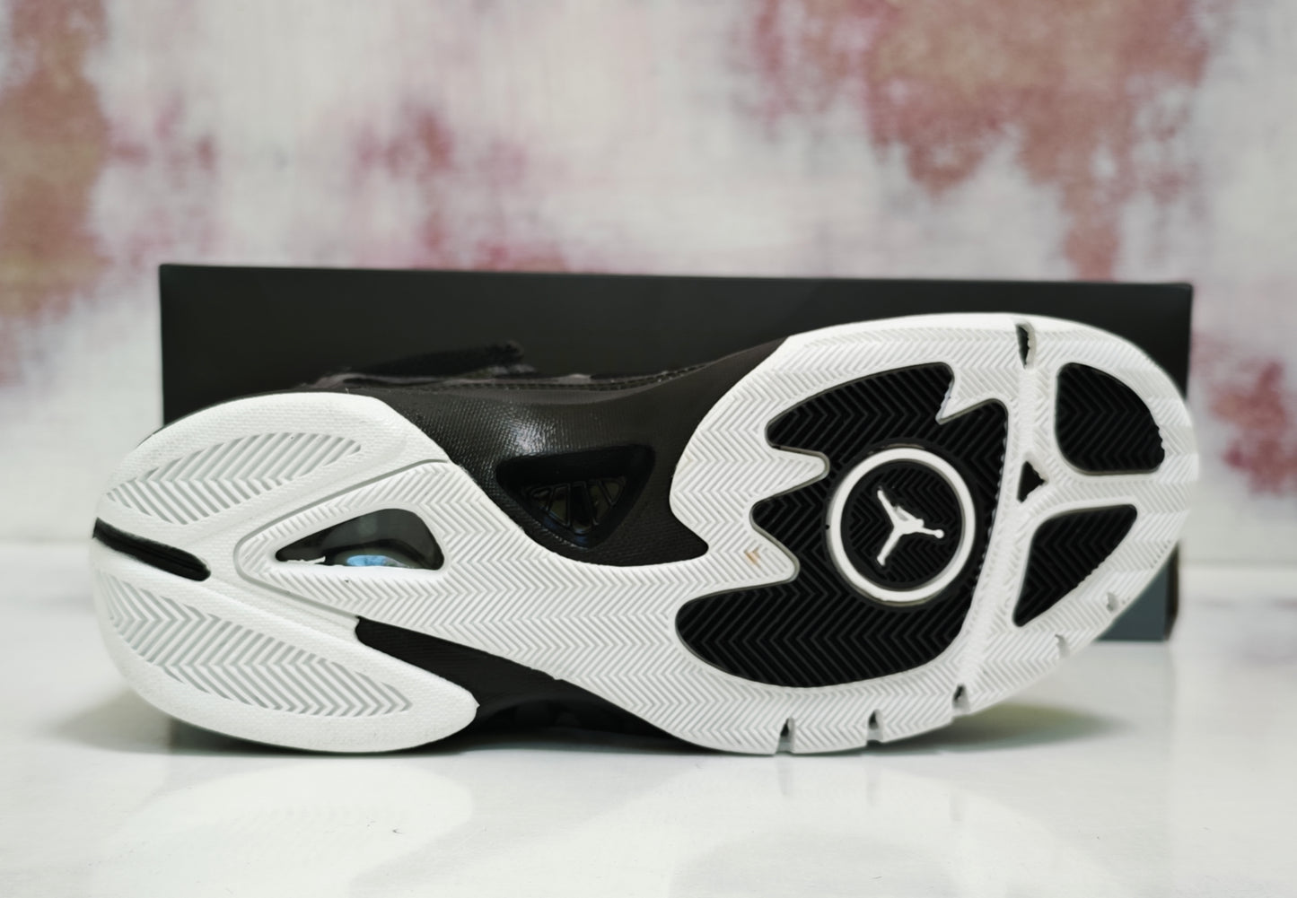 JRDN RETRO PLAY IN THESE